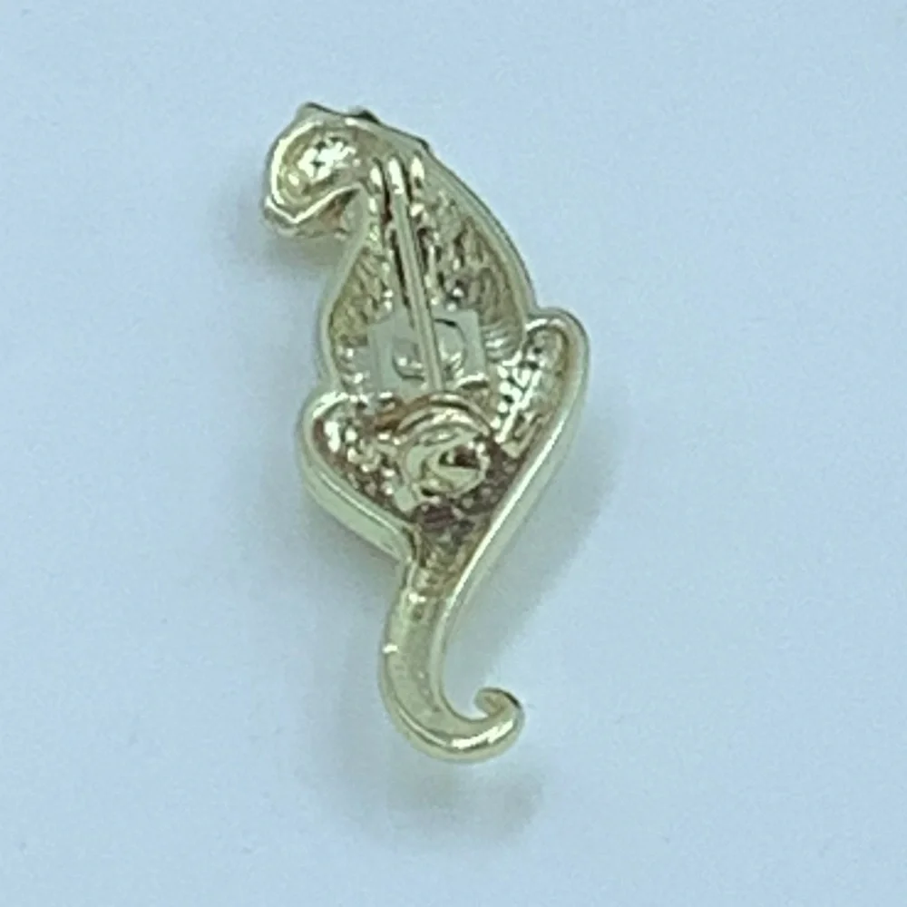 Gold Tone Cat Pin